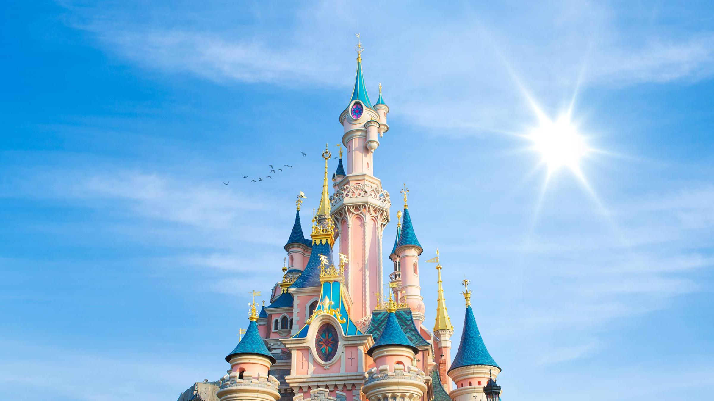 PARIS TO DISNEYLAND PARIS